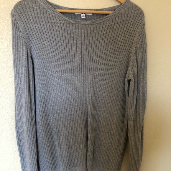 uniqlo ribbed heather grey sweater - Picture 2 of 3